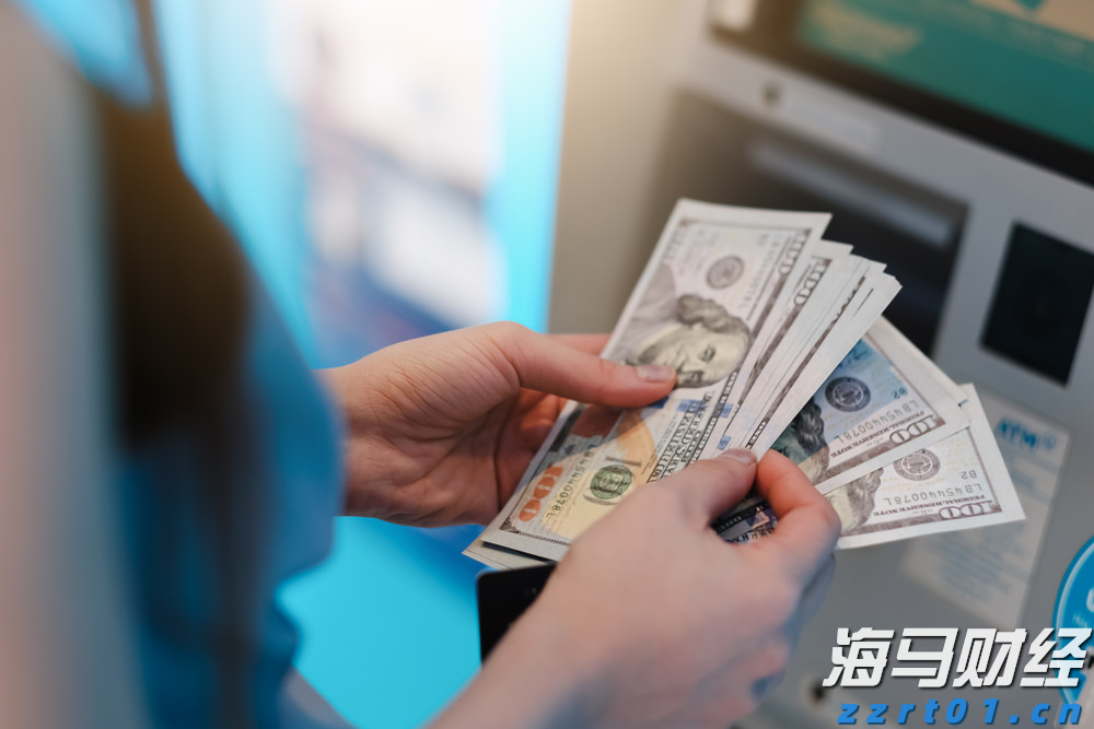 贸易协定压力对冲基金原油多头仓位显著降低至四月新低
